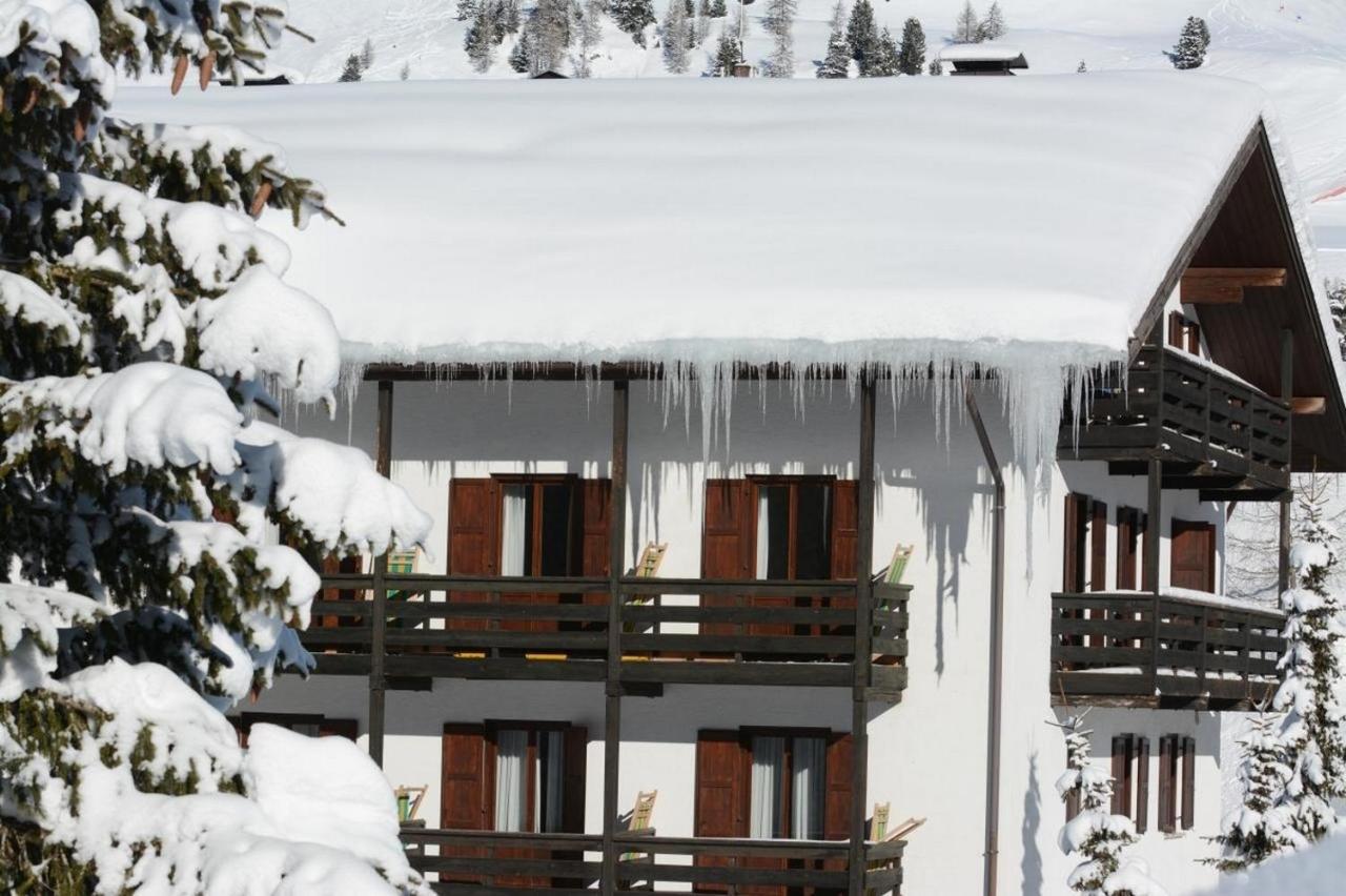 Hotel Monzoni - San Pellegrino エクステリア 写真